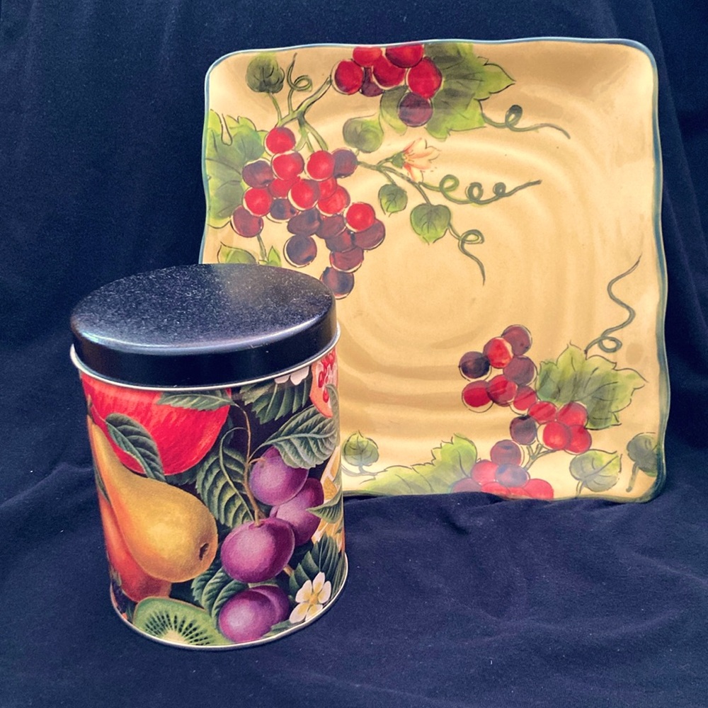 Deco Plate & Fruity Tin